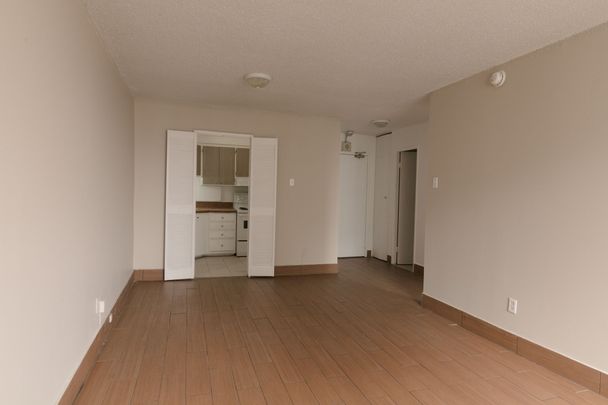 2285 Saint-Mathieu street - Photo 1