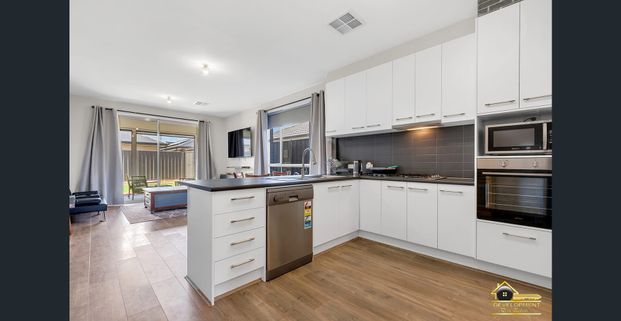 House for Rent- Modern, Stylish & Fully Furnished - Photo 1