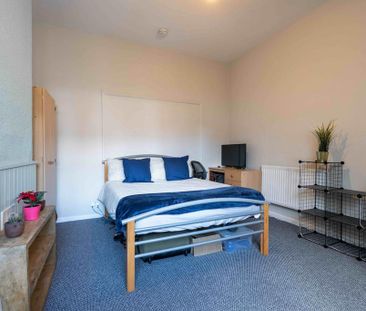 5 bedroom terraced house to rent - Photo 1