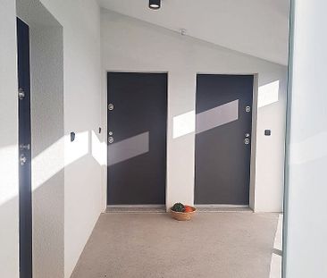 Pronájem bytu 1+kk 34 m² - Photo 1