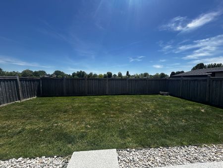 For Lease - 2273 Bakervilla Avenue, London South, Ontario - Photo 3