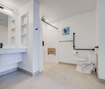 For Lease - 2495 Eglinton Avenue Unit# 616, Mississauga, Ontario - Photo 5