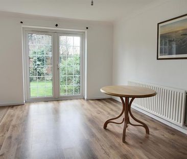 3 bedroom end of terrace house to rent - Photo 1