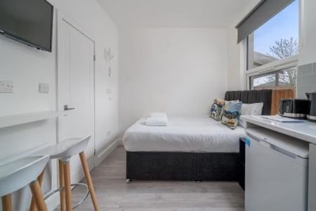 Room in a Shared House, Selwyn Road, NW10 - Photo 5
