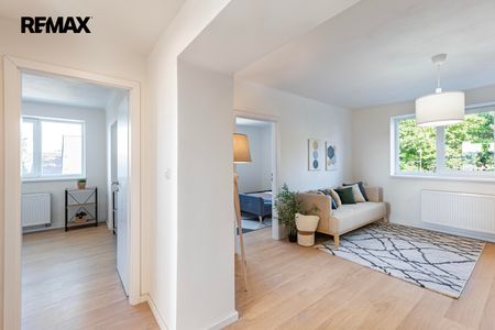 Pronájem bytu 4+kk 62 m², Jílovská 140, Psáry - Fotografie 2