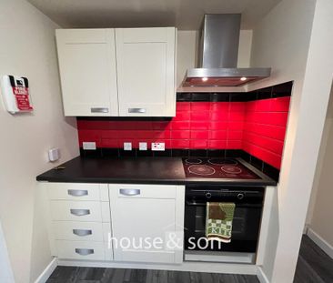3 bedroom ground floor flat to rent - Photo 6
