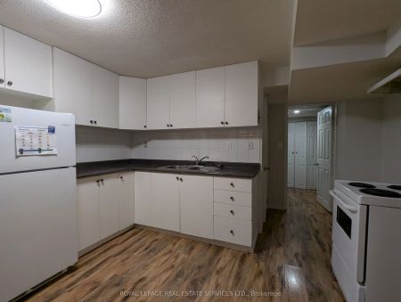 6053 Leeside Crescent #BSMT - Photo 2