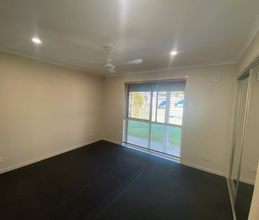 Family Entertainer in a Central Location! - Photo 6