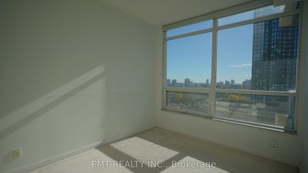 500 Condos and Lofts , #1305 - Photo 2