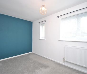 2 bedroom end of terrace house to rent - Photo 5