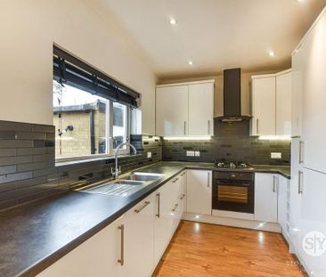 2 bedroom semi-detached house to rent - Photo 6