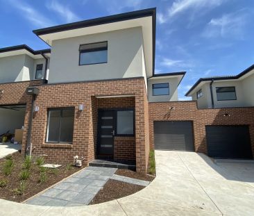 3 bedroom townhouse - Photo 5