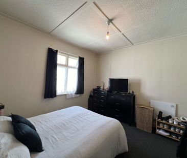 Petone 2 Bedrooms - Photo 1