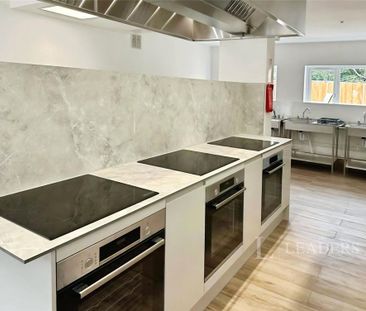 1 bedroom in a house share to rent - Photo 5