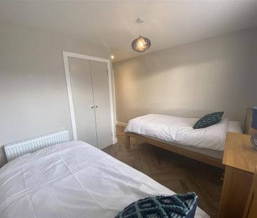 2 bedroom semi-detached bungalow to rent - Photo 3