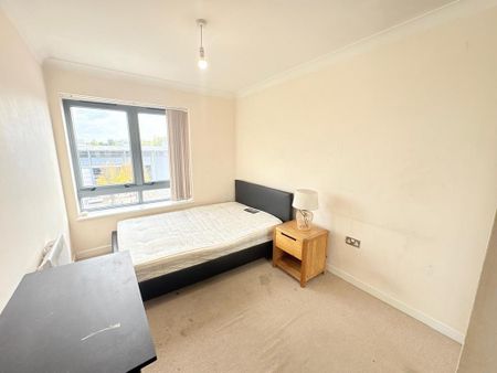 2 bedroom apartment to rent - Photo 4