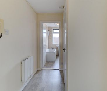 0 BED Flat To rent - Photo 1