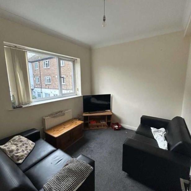 Hilltop Court, Manchester, M14 - Photo 1