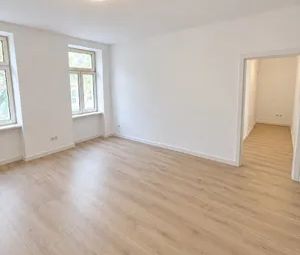 SANIERTE GROßARTIGE 2-ZIMMER-WOHNUNG - SOFORTBEZUG - IDEAL FÜR STUDENT ODER PAAR - Photo 3