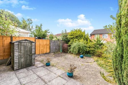 3 bedroom detached house to rent - Photo 2