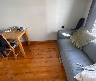 1 Bed Flat, Kentish Town Road, NW1 - Photo 1