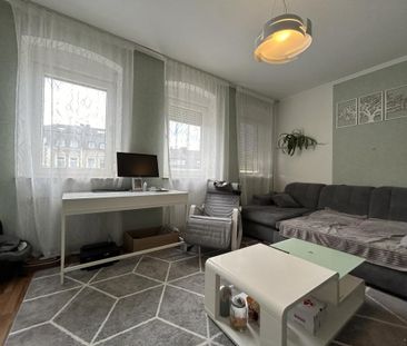 ZUR MIETE - Vierzimmerwohnung im OG und DG mit Gartennutzung - Foto 1