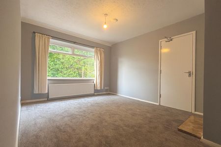 3/4 Bedroom House To Let - HP12 - Photo 3