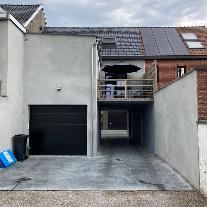 Gerenoveerd huis in appartementstijl met 3 verdiepingen - Foto 1