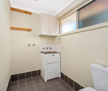 2 BEDROOM TOWNHOUSE WITH TWO LIVING AREAS OR HOME OFFICE / RETREAT - Photo 4