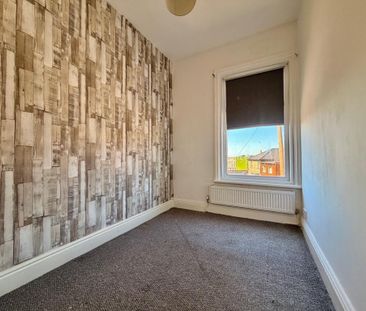 5 bedroom terraced house to rent - Photo 2