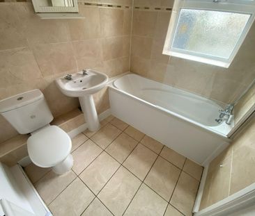 2 bed terraced house to rent in Fuller Road, Sunderland, Hendon, SR2 - Photo 2