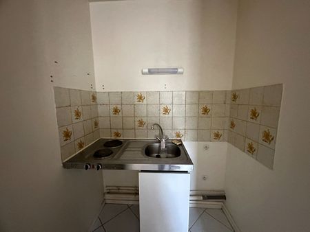 Appartement T2 près de ARPAJON à louer - Photo 5