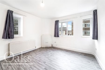 Warwick Gardens, Thornton Heath, Surrey - Photo 2