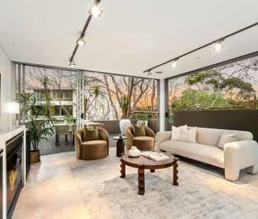 Exclusive 240sqm (approx.) Whole Floor Boutique Penthouse Offering ... - Photo 3