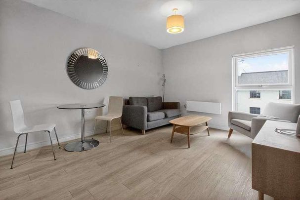 Dixie, Cardiff Bay, CF10 - Photo 1