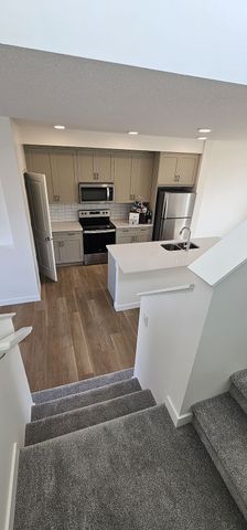 7653 202 Avenue Southeast, Calgary - Photo 2