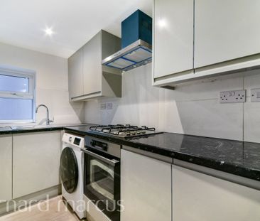 8 Thornhill Road - Photo 2