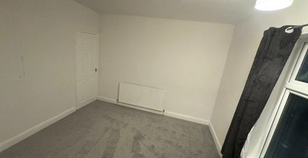 Flaxpiece Road, Clay Cross, Chesterfield, S45 9HB - Photo 4