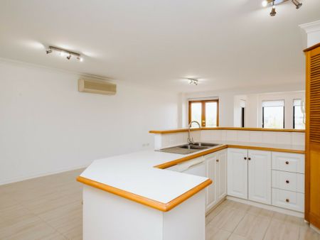 2/16-28 Waterloo Crescent, East Perth - Photo 4
