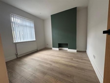 32 Strandview Street, Belfast, BT9 5FF - Photo 4