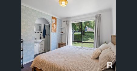 Spacious Family Home with Sea Views - Photo 5