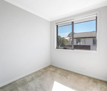 Modern Two Bedroom Home! - Photo 4