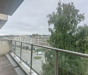 Appartement te huur in Elsene voor € 1.200 met 1 slaapkamer - Foto 5