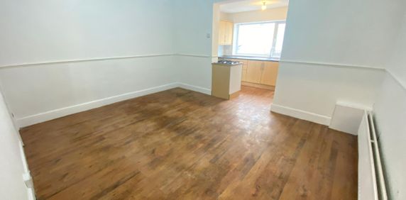 3 bed end of terrace house to rent in Wright Street, Blyth, NE24 - Photo 2