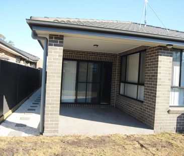 Near New 4 Bedroom House - Photo 6