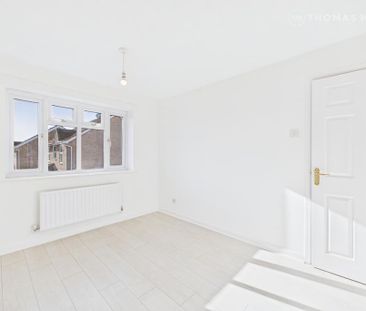 3 bedroom detached house to rent - Photo 3