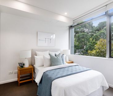 Bathed in Sunlight and a Premier Lifestyle Location. - Photo 3