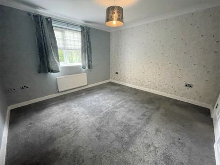 Manor Court, Ashton-in-makerfield, , UK - Photo 4