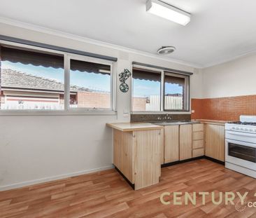Neat 2 Bedroom Unit - Photo 2