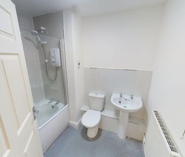 2 bedroom ground floor flat to rent - Photo 5